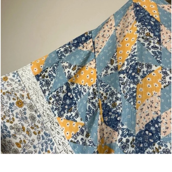 NWT American Eagle Floral Patchwork print Boho Peasant Blouse top women’s size M - Picture 6 of 10
